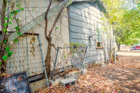 Tiny photo for 2832 Milam Street, Fort Worth, TX 76112 (MLS # 21396637)