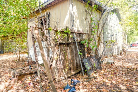 Tiny photo for 2832 Milam Street, Fort Worth, TX 76112 (MLS # 21396637)
