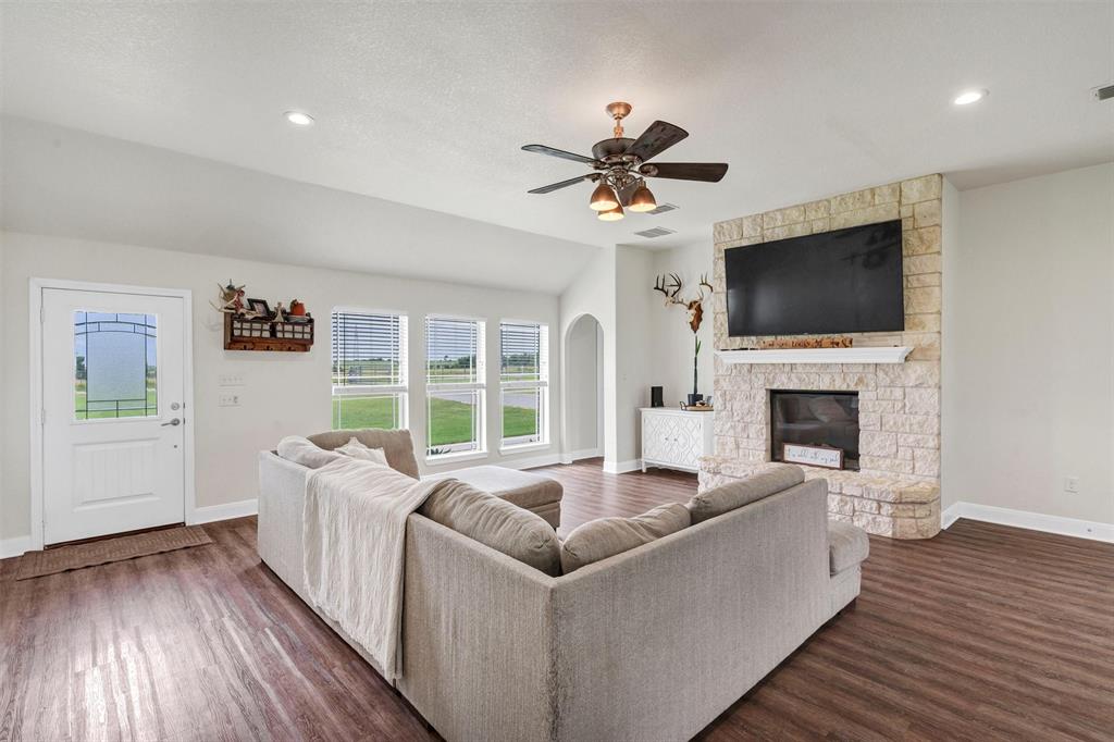 860 County Road 2425
