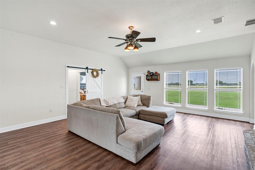 Decatur, Texas 76234, United States, 3 Bedrooms Bedrooms, ,2 BathroomsBathrooms,Residential,Active,165349