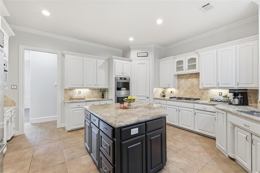 Colleyville, Texas, 76034, United States, 5 Bedrooms Bedrooms, ,6 BathroomsBathrooms,Residential,Active,2044987