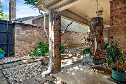 Tiny photo for 2510 Lake Bend Terrace, Carrollton, TX 75006 (MLS # 21066434)