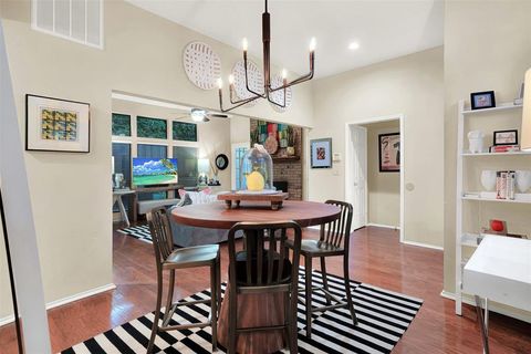 Tiny photo for 2510 Lake Bend Terrace, Carrollton, TX 75006 (MLS # 21066434)