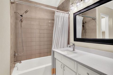 Tiny photo for 2510 Lake Bend Terrace, Carrollton, TX 75006 (MLS # 21066434)