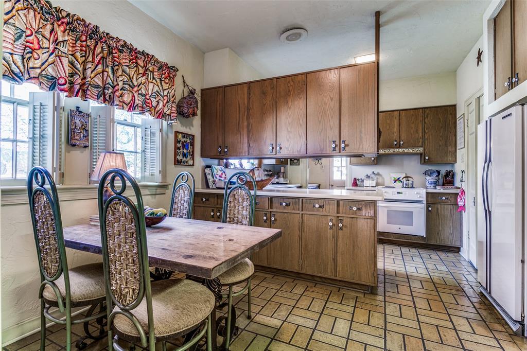 Francis Daniel - Residential