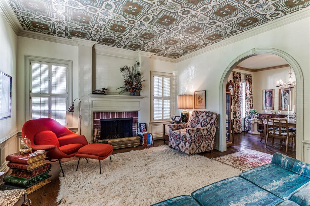 Francis Daniel - Residential