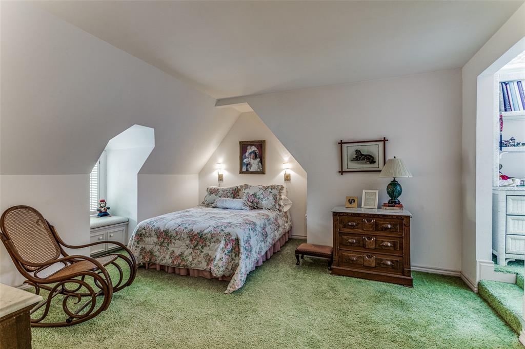 Francis Daniel - Residential