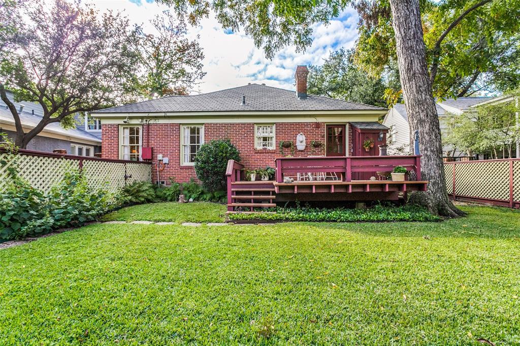 Francis Daniel - Residential