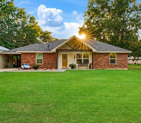650 FENDLY ST, BLOSSOM, TX 75416 - Image 48ecf80ef7ebe2a706af277895d371cf/1582116862