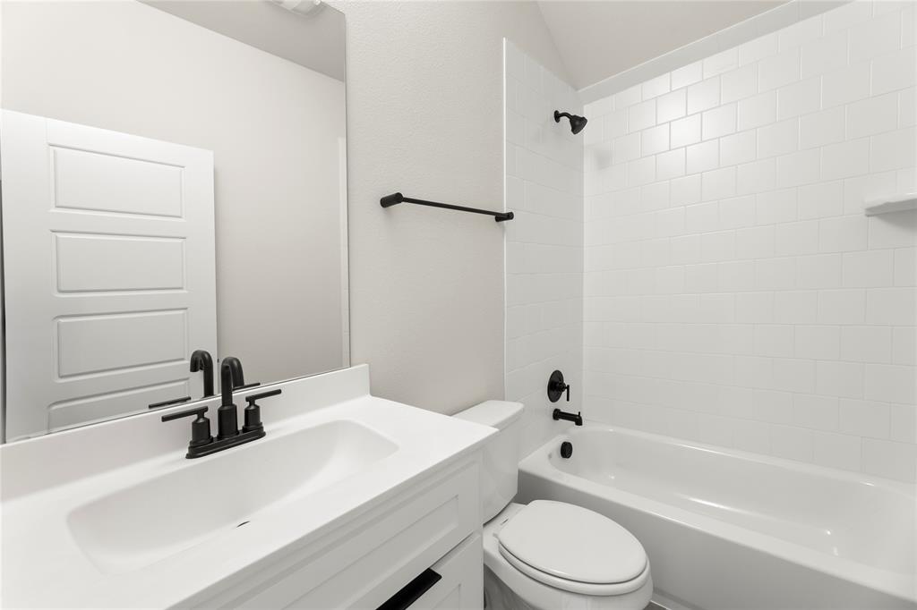 Legacy Gardens - 76' - Residential