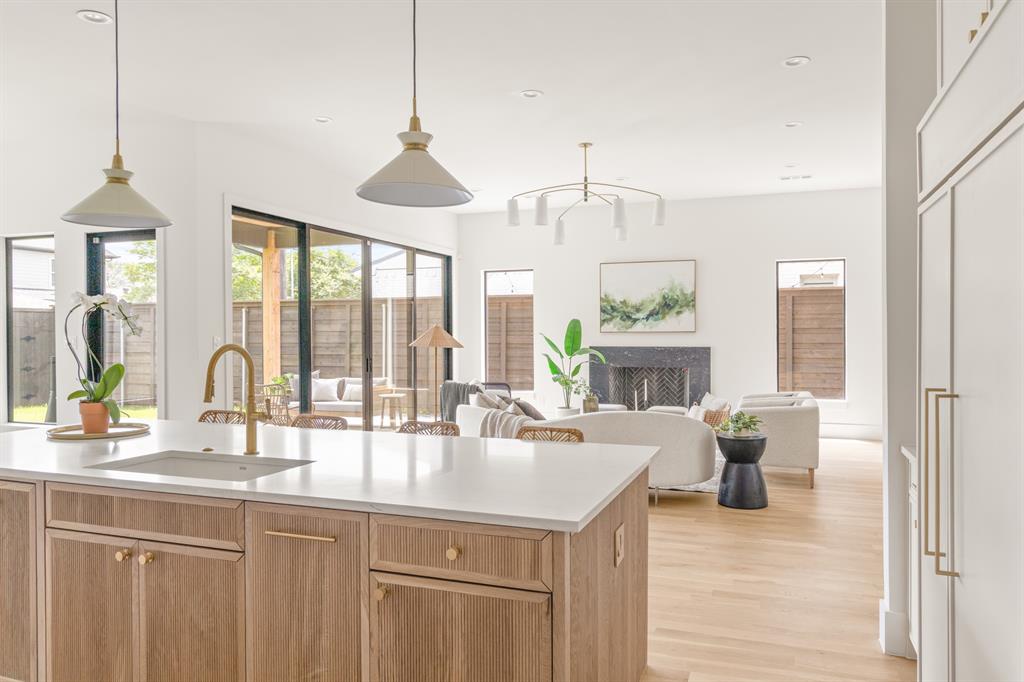 Bob -O-Link Downs 6 - Residential