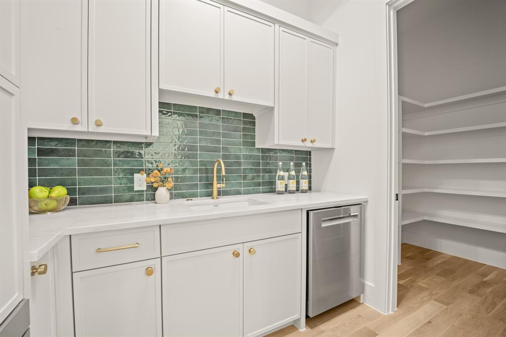 Bob -O-Link Downs 6 - Residential