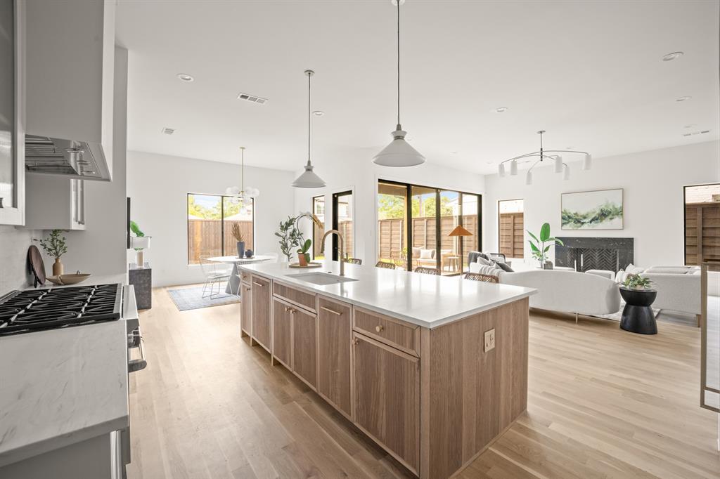 Bob -O-Link Downs 6 - Residential