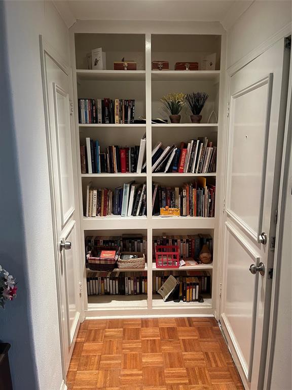 Hollows North Condo - Residential