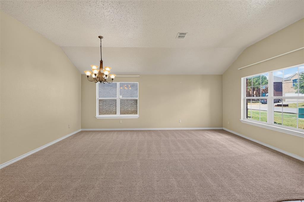 501 Roundrock Lane