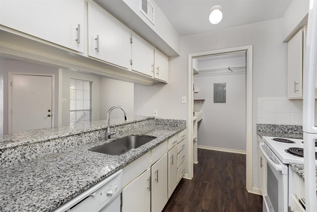 Creekbend Condo Ph 01-06 - Residential