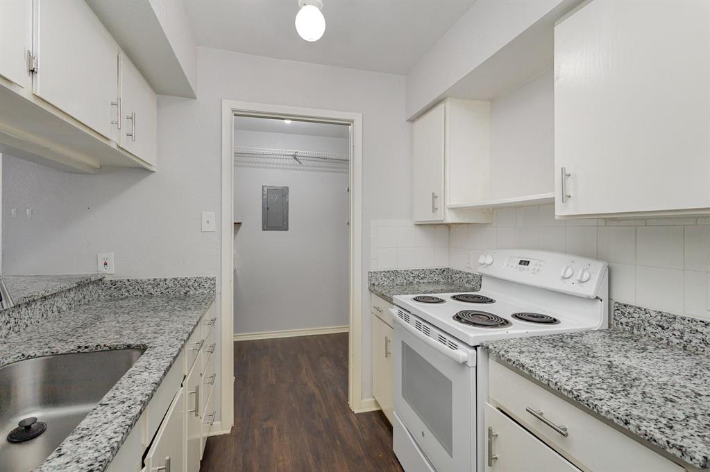 Creekbend Condo Ph 01-06 - Residential