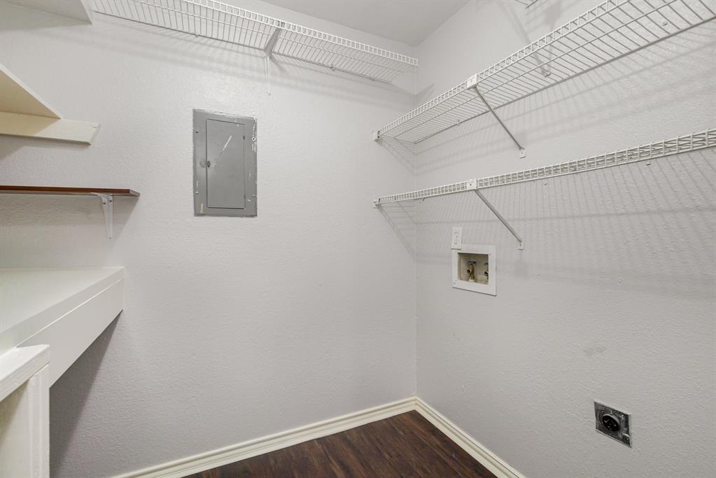 Creekbend Condo Ph 01-06 - Residential