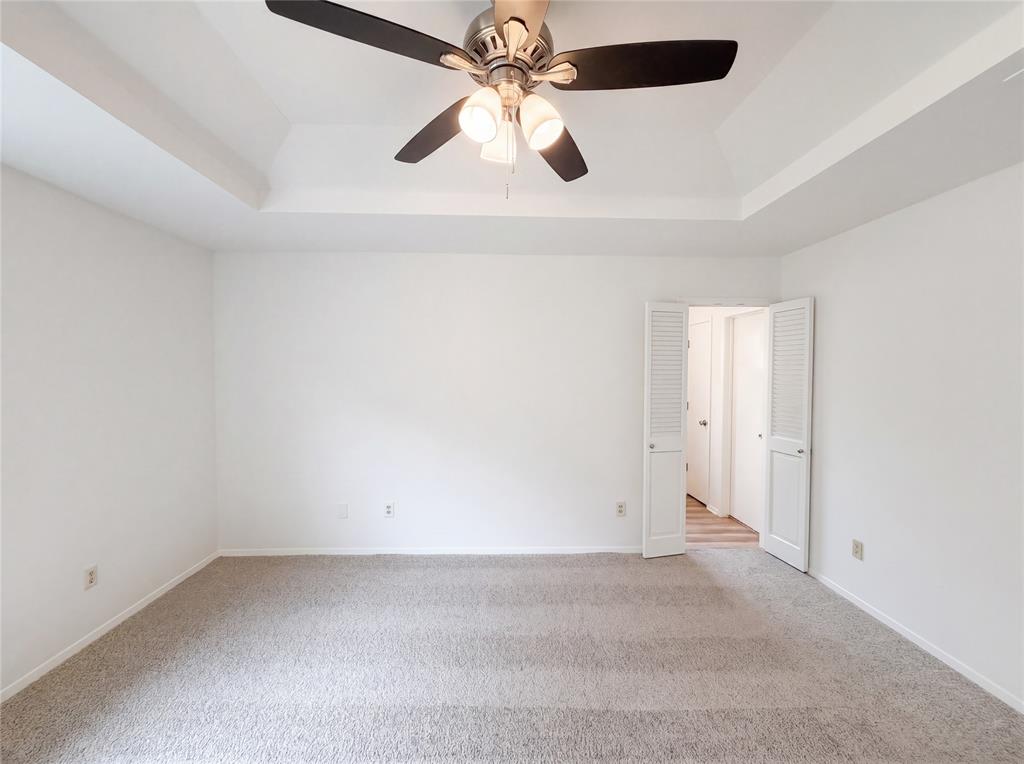 5736 Sea Breeze Lane