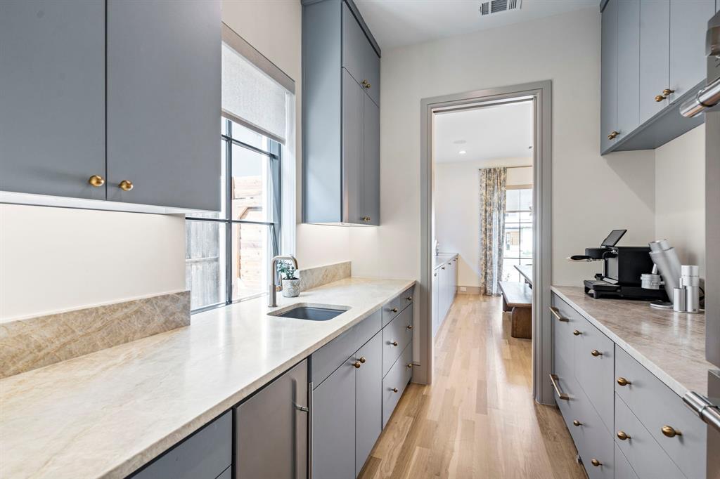 Lakeshore Hills Rev - Residential