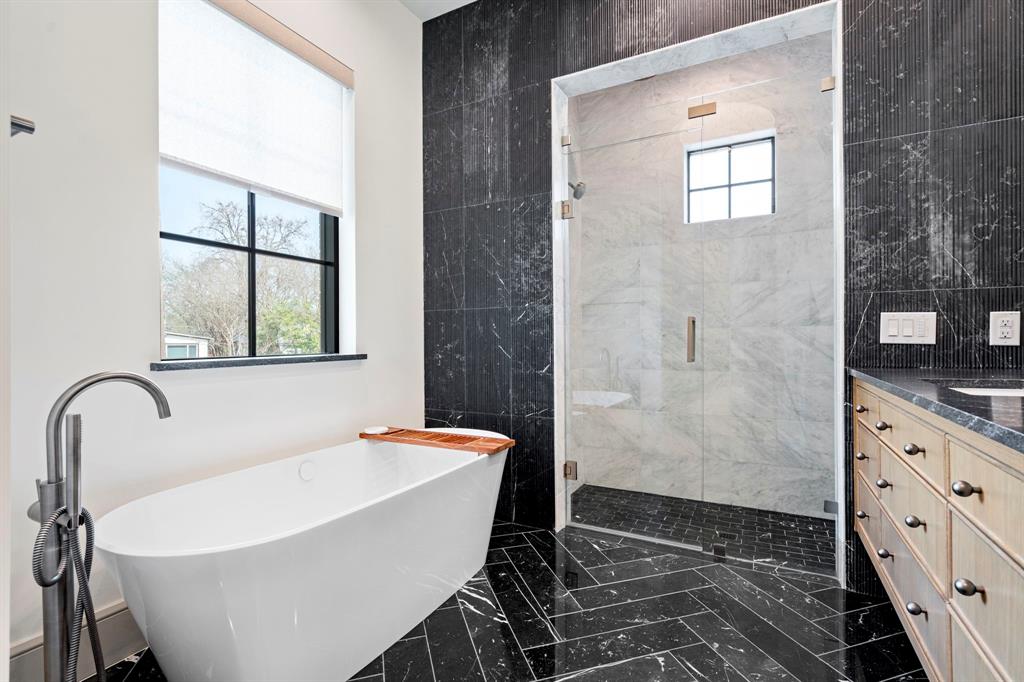 Lakeshore Hills Rev - Residential