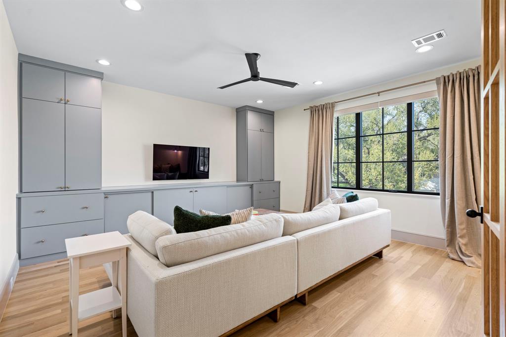 Lakeshore Hills Rev - Residential