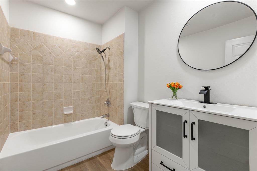 Oaks 01 - Residential