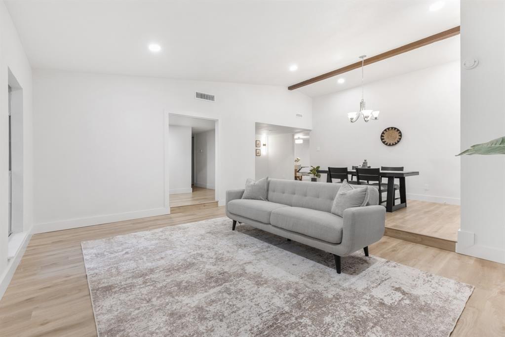 Oaks 01 - Residential