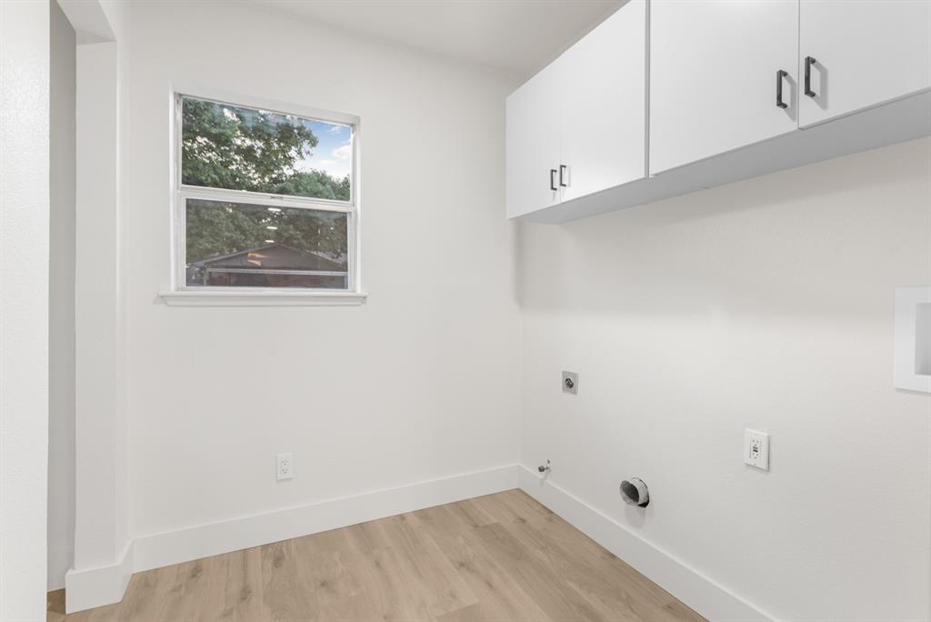 Oaks 01 - Residential