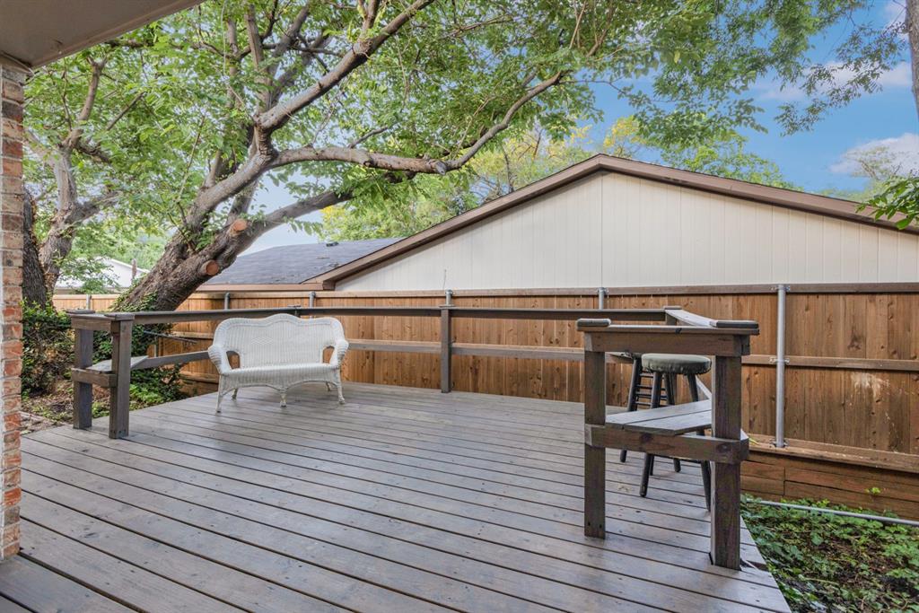 Oaks 01 - Residential