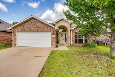 Photo of 12217 Shadow Wood Trail, Fort Worth, TX 76028 (MLS # 21284526)