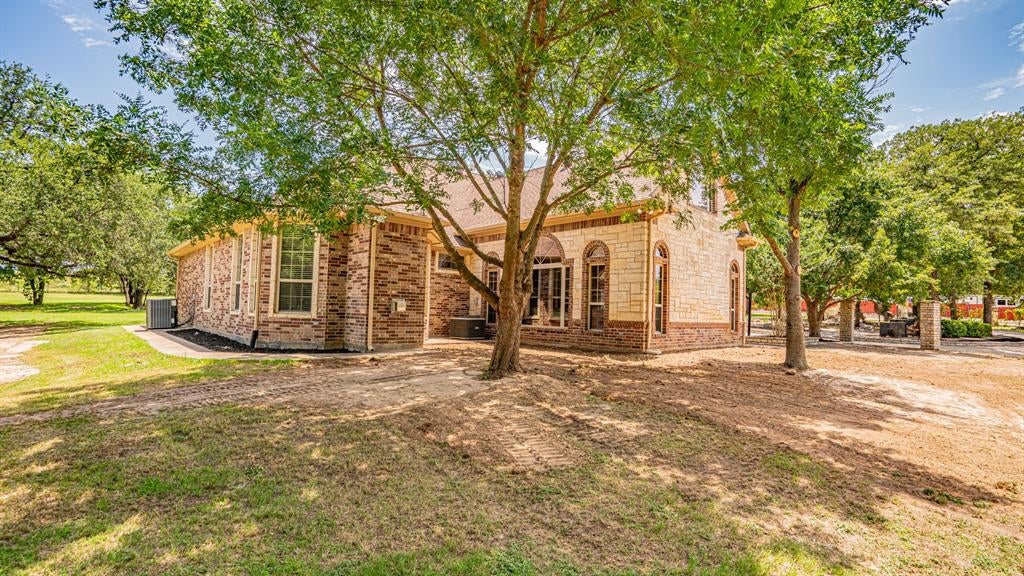 101 Windsong Lane