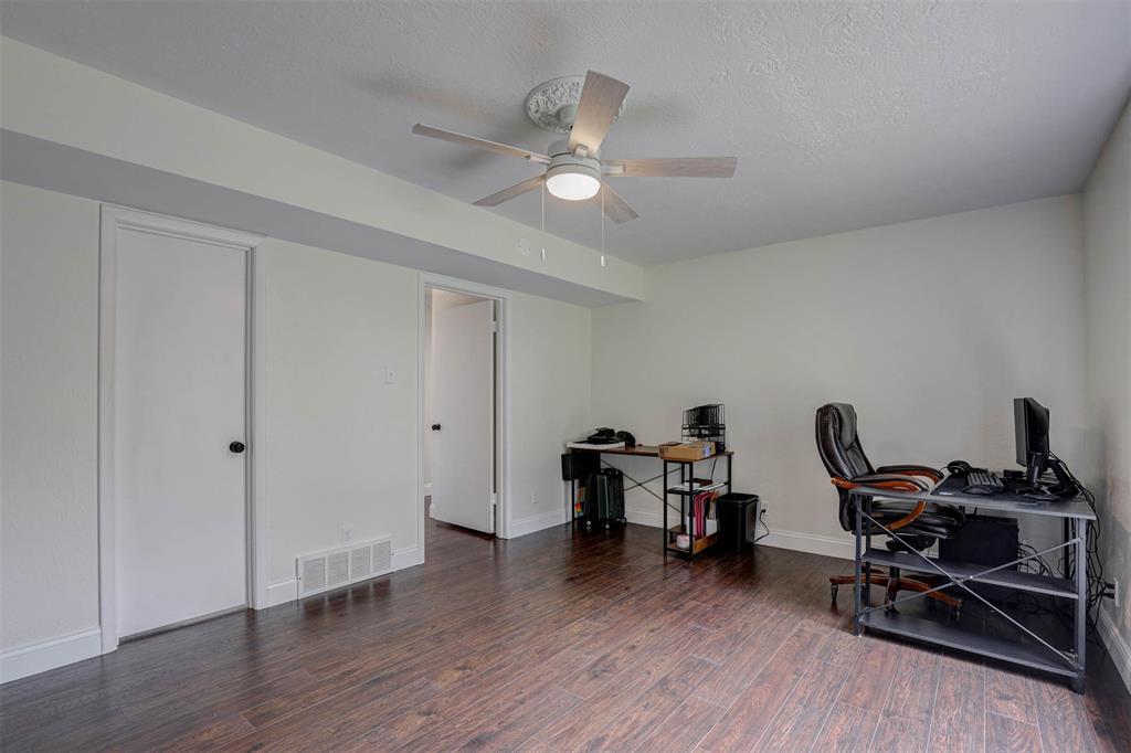 Lake Country Estates Add - Residential