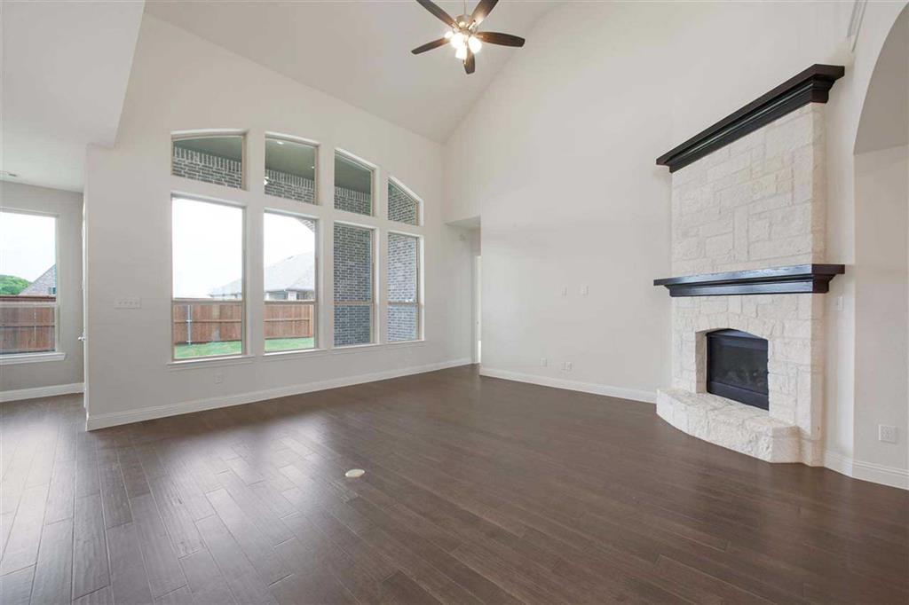 Mustang Lakes - Residential