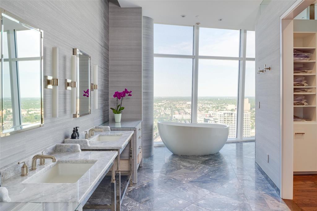 Museum Tower Condo - Residential