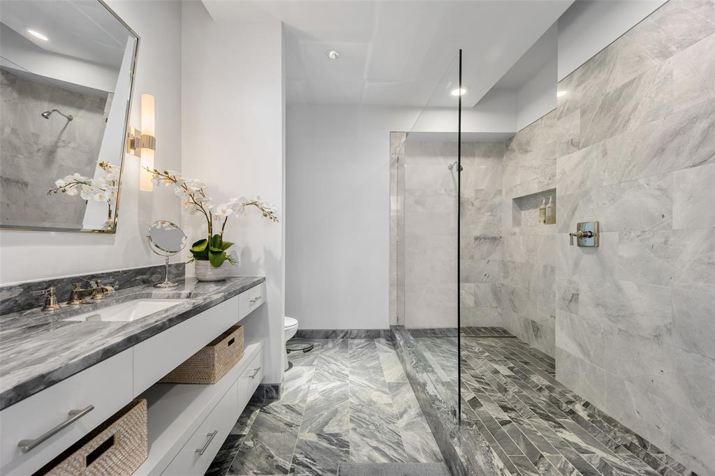 Museum Tower Condo - Residential