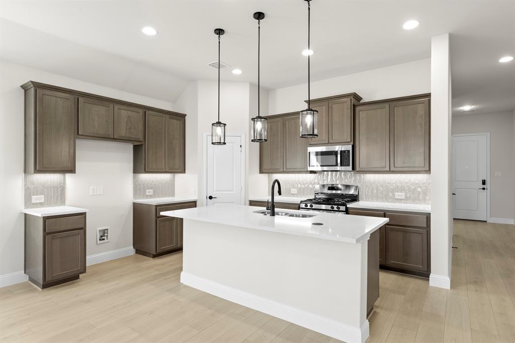 3112 Goldfinch Drive