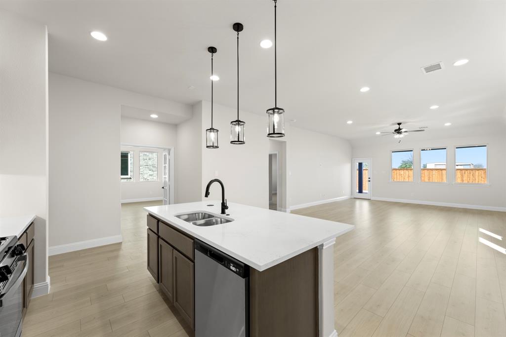 3112 Goldfinch Drive