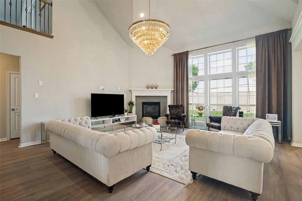 211 Sterling Heights