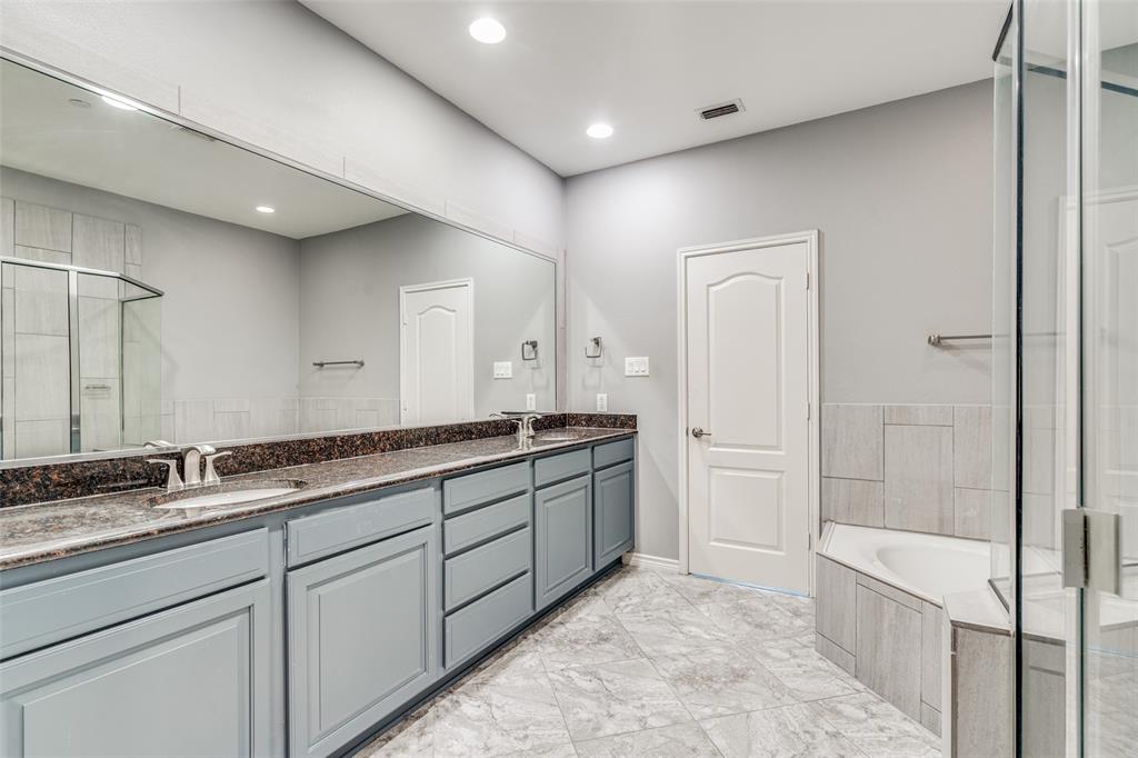 Townhomes Of District A Ph 01-11 - Residential Lease