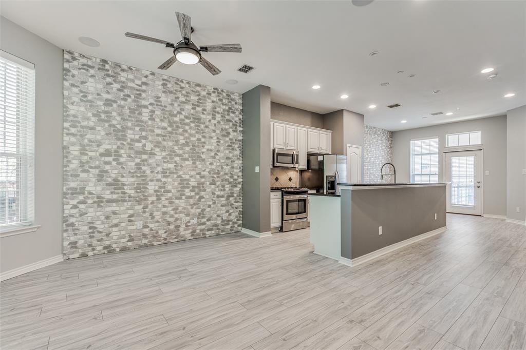 Townhomes Of District A Ph 01-11 - Residential Lease