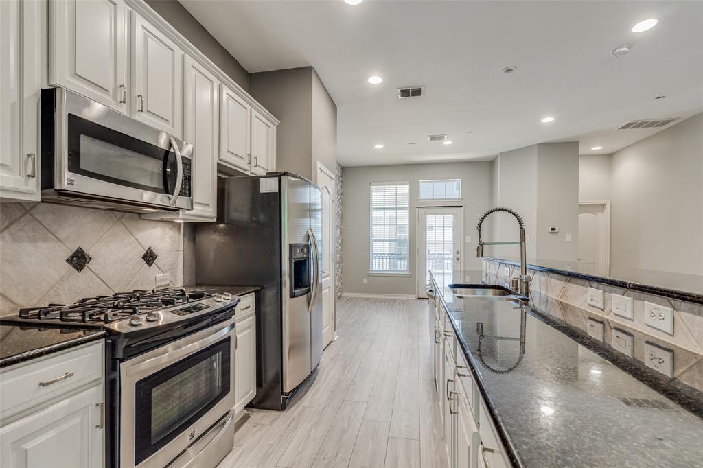 Townhomes Of District A Ph 01-11 - Residential Lease