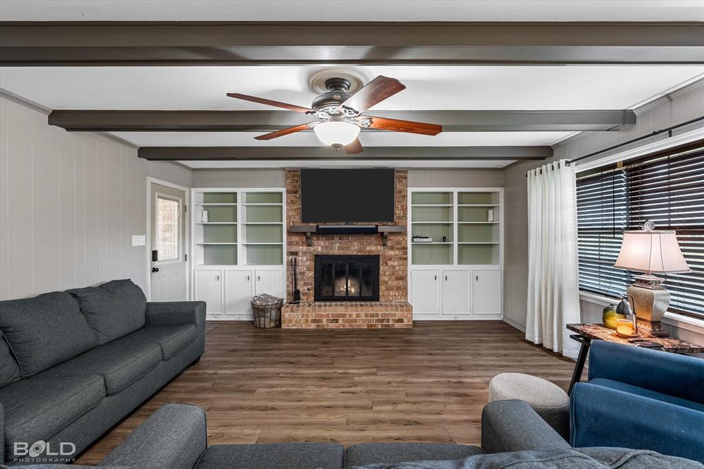 401 N Dresden Circle