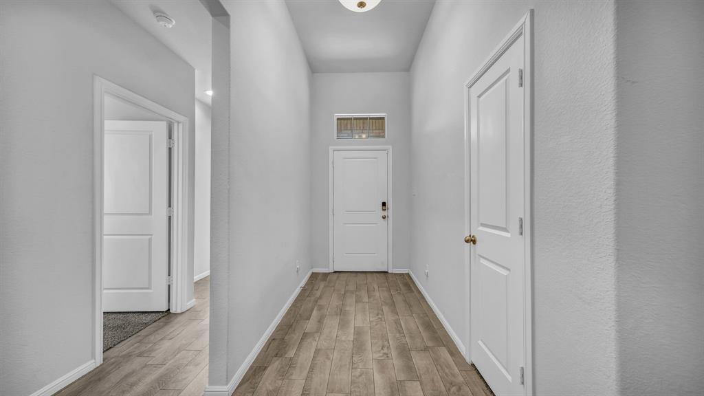 9224 Red Brush Trail