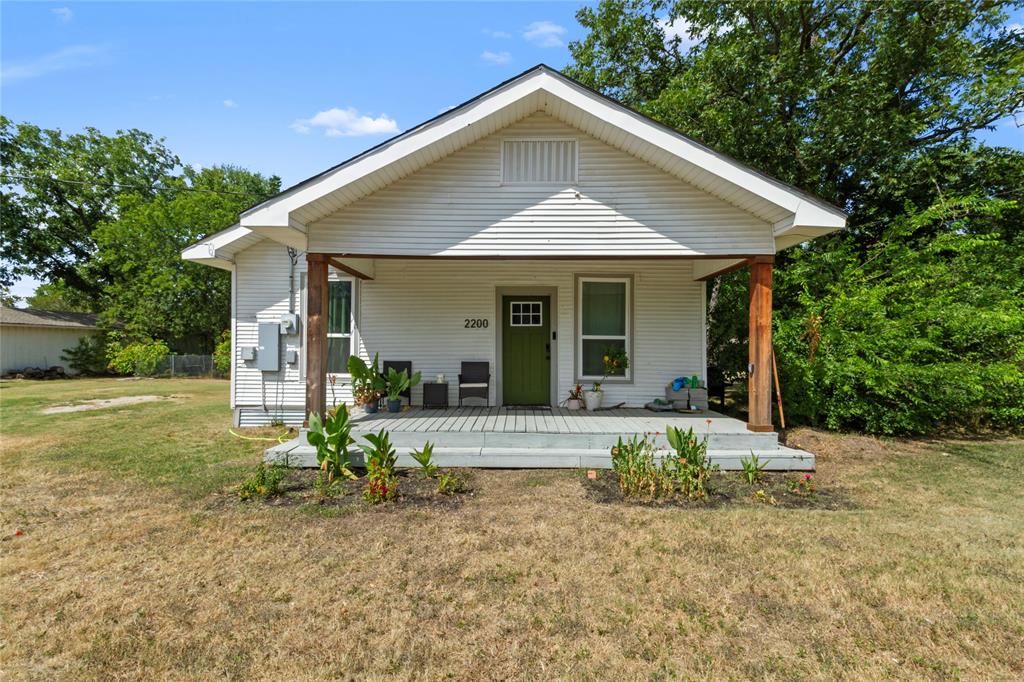 2200 N Beaton Street - Photo 2