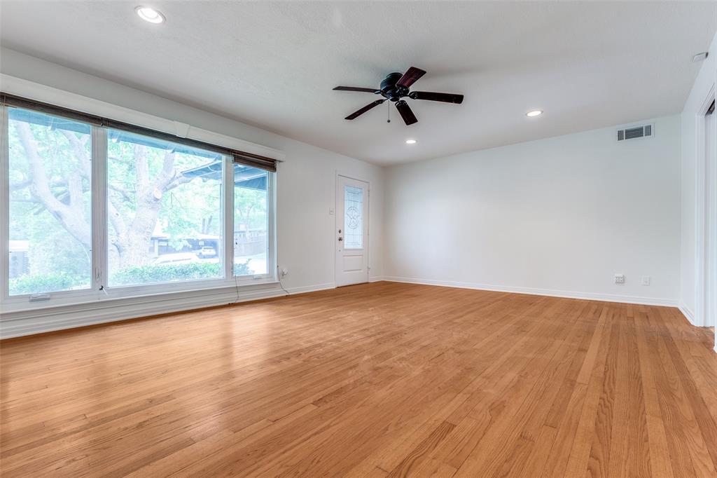 876 Lake Terrace Drive