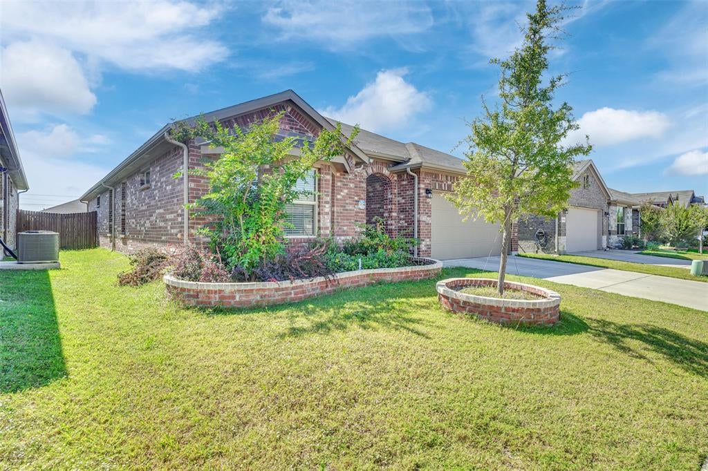 1120 Gillespie Drive