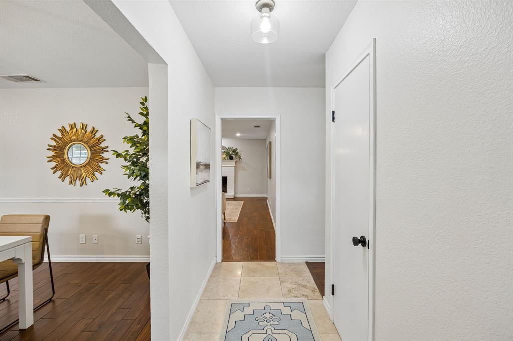 9734 Queenswood Lane