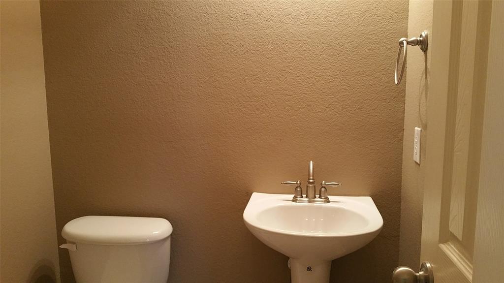 Ridgecrest Ph II - Residential Lease