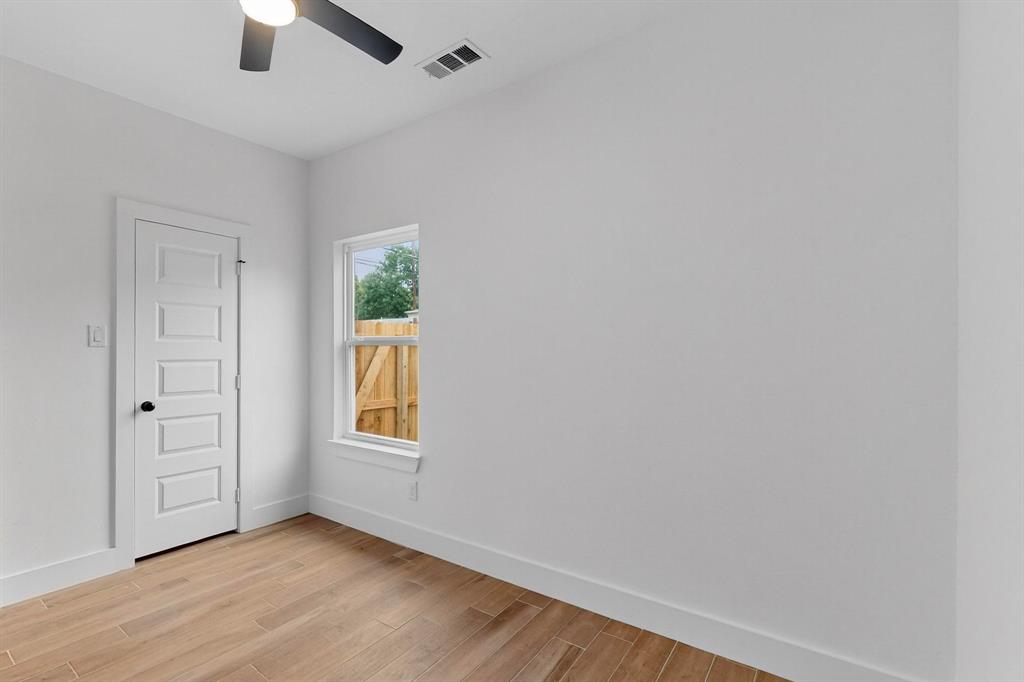218 S Locust Street